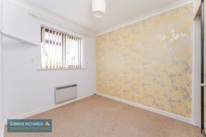 Bedroom- click for photo gallery